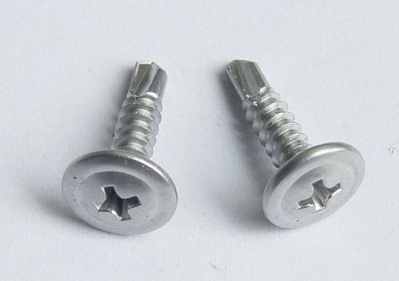 از فولاد ضد زنگ، سر کروز گرد Huasi با بالش بزرگ سر مسطح سوراخ دم M4.2
