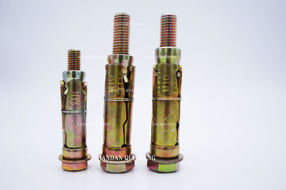 پیچ M6 M10 پیچ پیچ پیچ 3PCS روی زنجیر اندود پایان مواد آهن